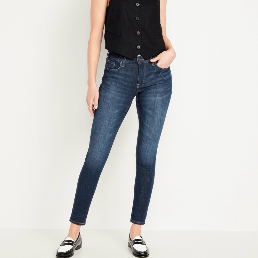 Old Navy Rockstar Mid-Rise Jeans Skinny Light Distressing NWT 8 Short